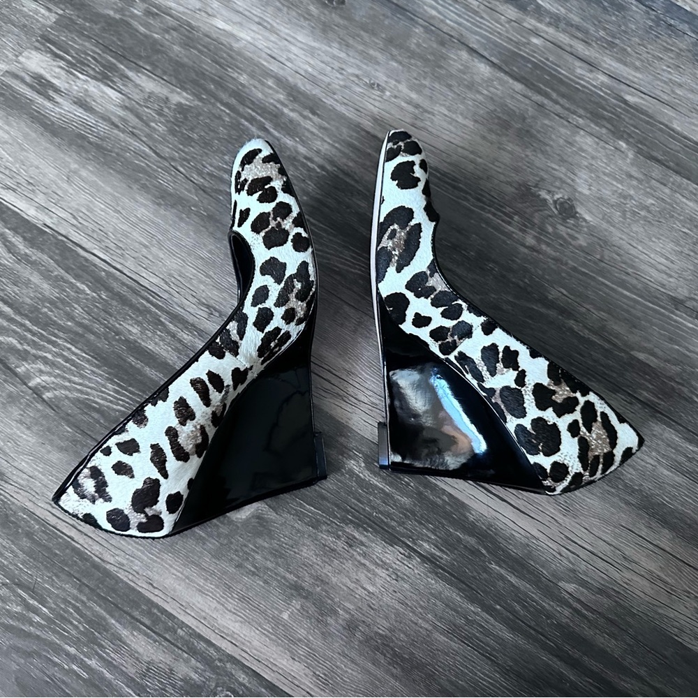 White House | Black House Willow Calf Hair Leopard Print Wedge Heels SZ 7.5 - Picture 4 of 14